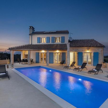 Villa Mediterra Prima Nin Exteriör bild