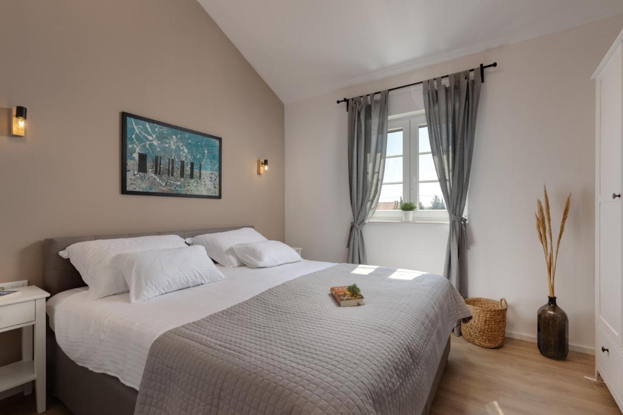Villa Mediterra Prima Nin Exteriör bild