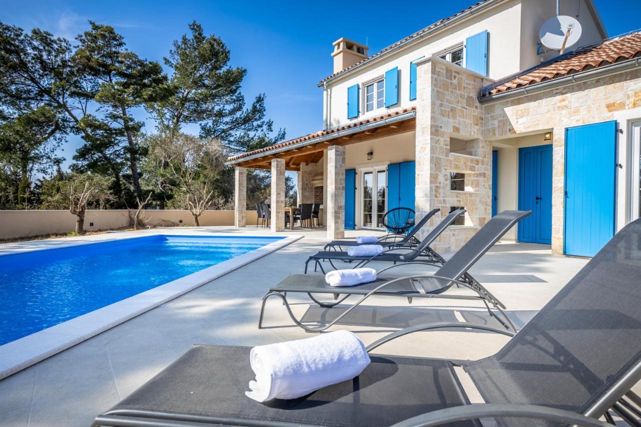 Villa Mediterra Prima Nin Exteriör bild