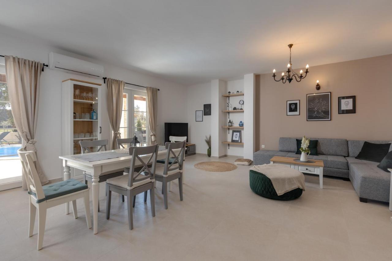 Villa Mediterra Prima Nin Exteriör bild